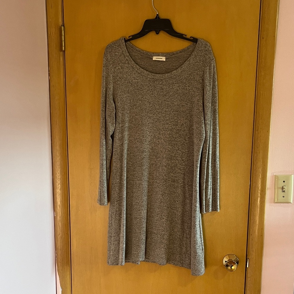 Soft Heathered Gray and Tan Long Sleeve Dress